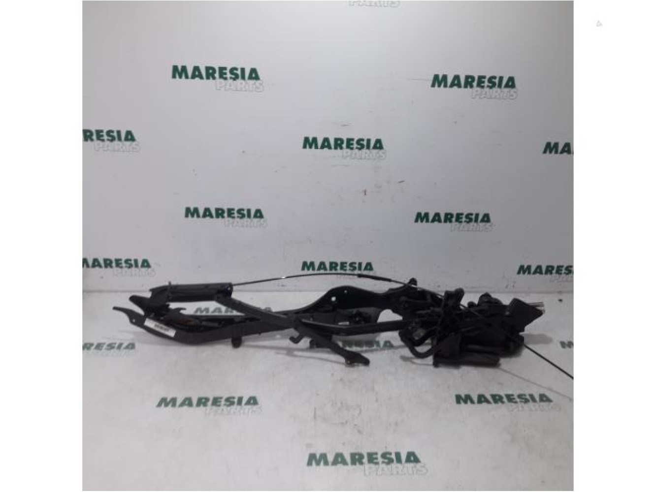 Peugeot - 308 - Convertible top hinge