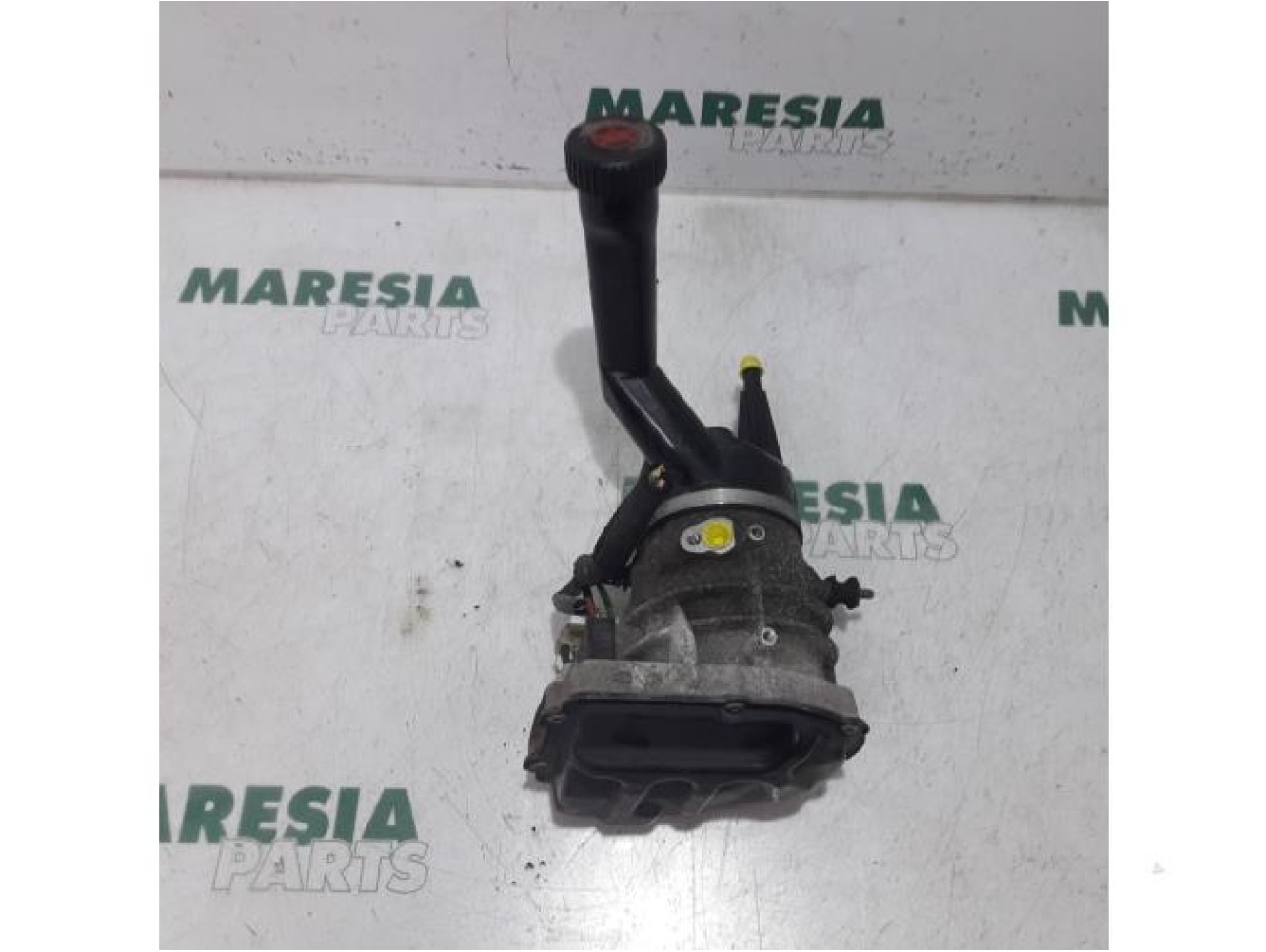 Peugeot - 308 - Power steering pump