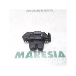 Citroen - DS5 - Tailgate lock mechanism