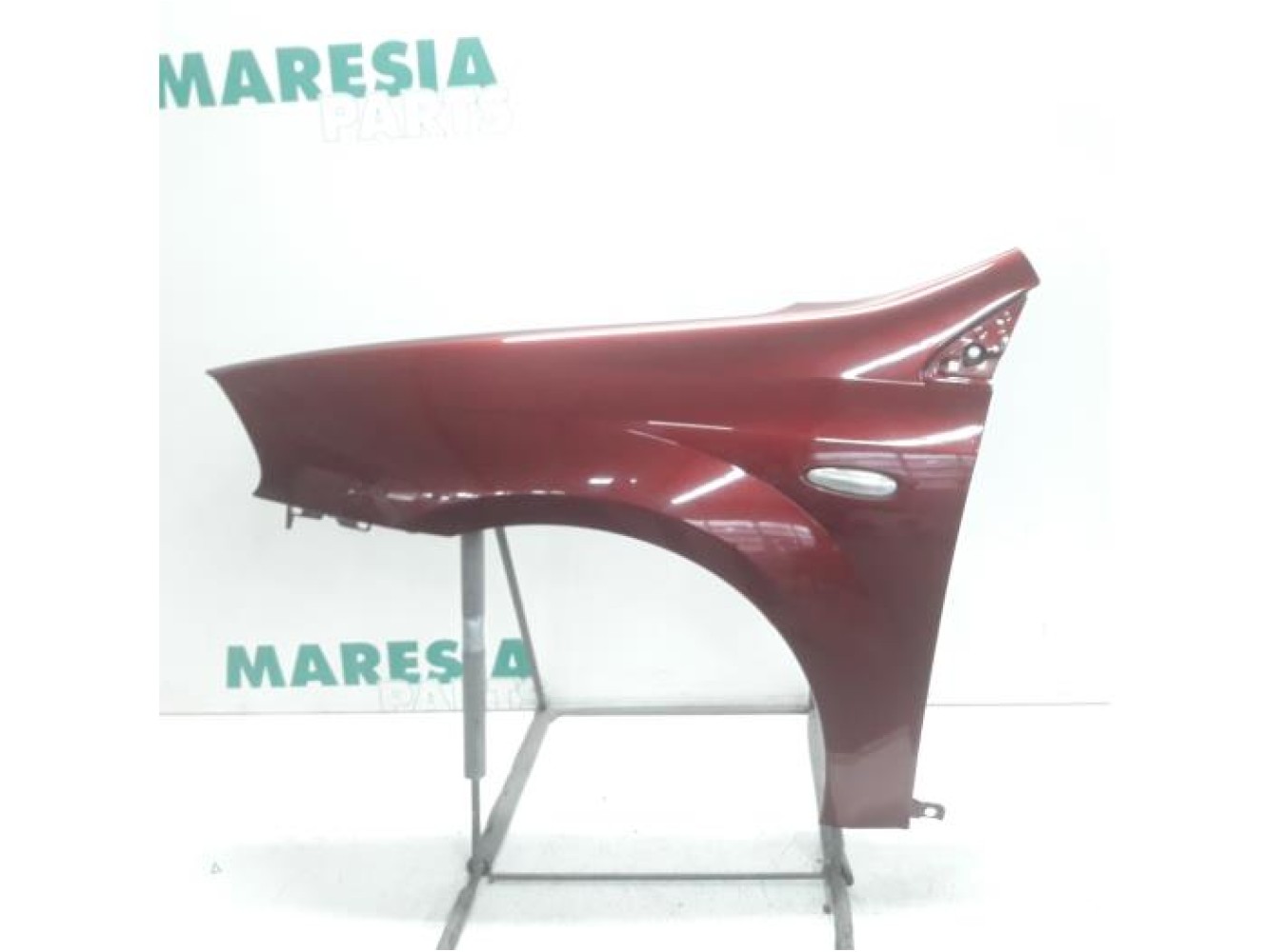 Fiat - Croma - Front wing, left