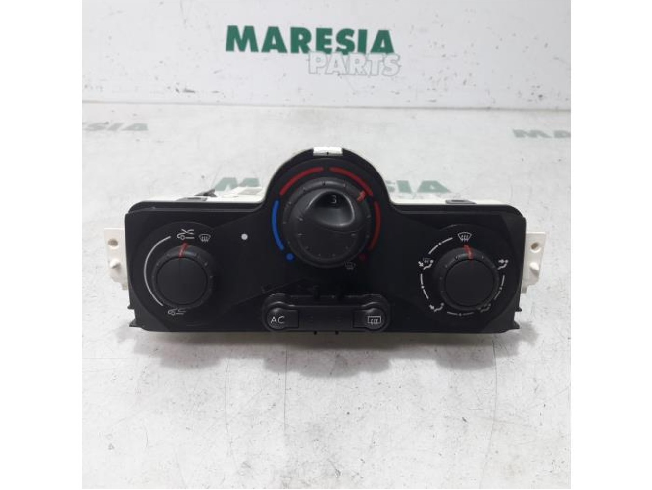 Renault - Megane - Panneau de commandes chauffage