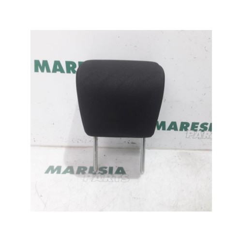 Fiat - Punto Evo - Headrest