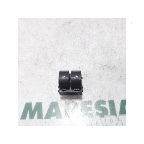 Fiat - Punto Evo - Multi-functional window switch