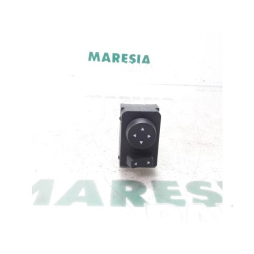 Fiat - Punto Evo - Mirror switch
