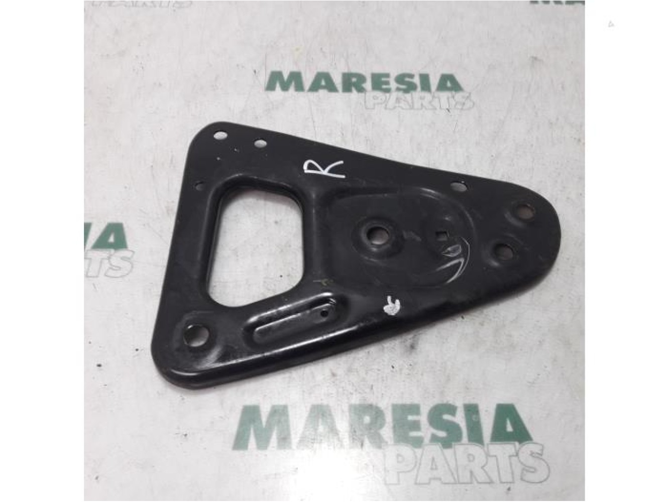 Renault - Twingo - Subframe