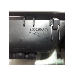 Renault - Twingo - Multi-functional window switch