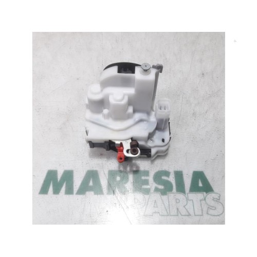 Fiat - Doblo - Minibus/van rear door lock mechanism
