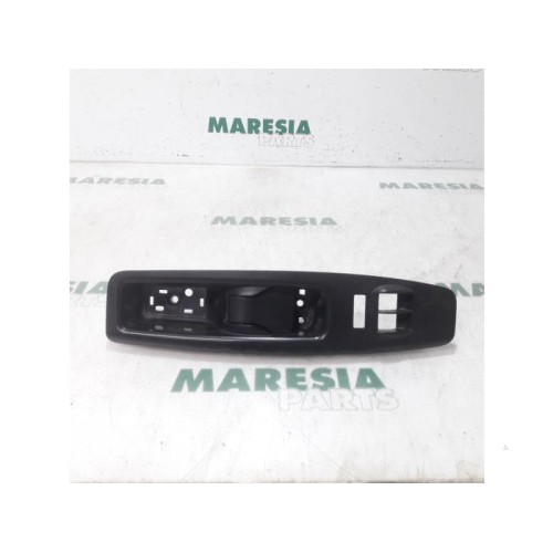 Fiat - Doblo - Door handle 2-door, left