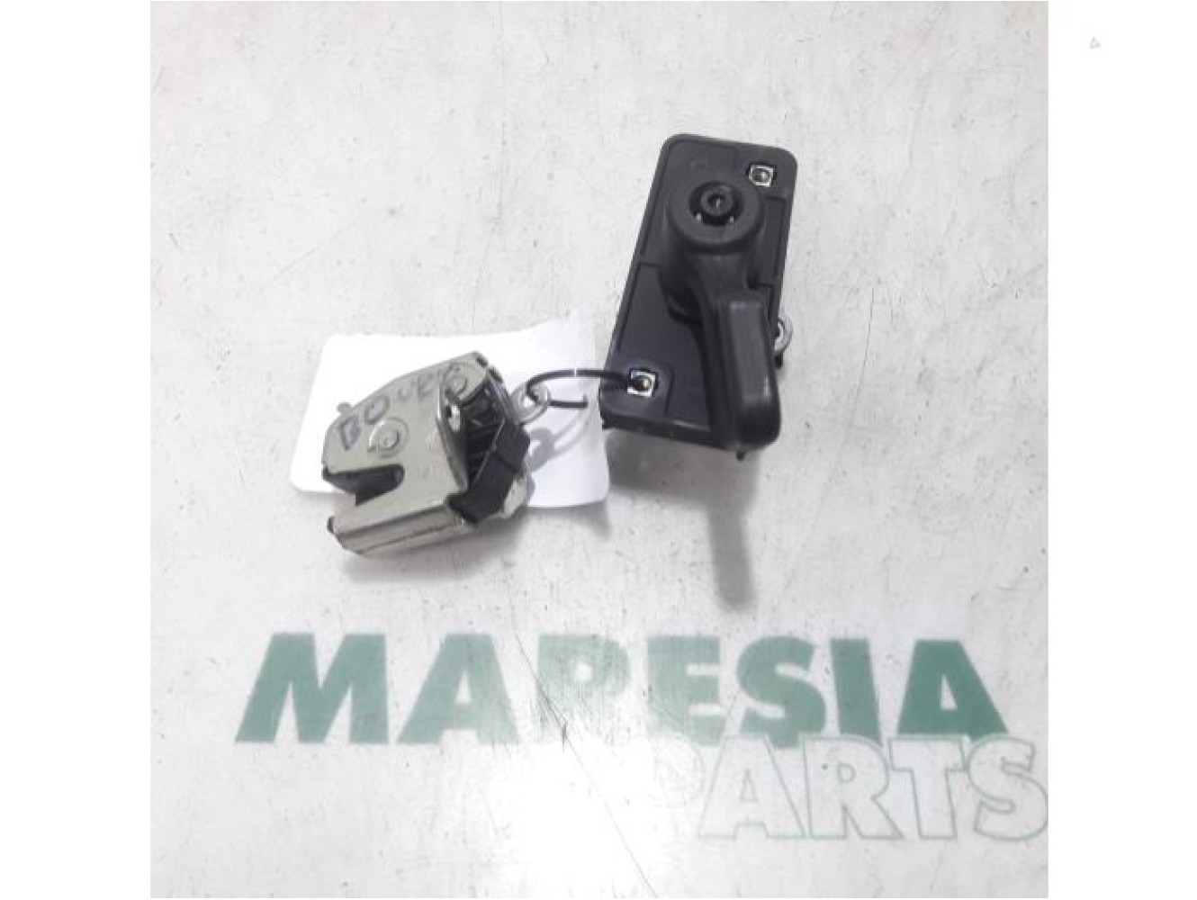 Fiat - Doblo - Minibus/van rear door handle