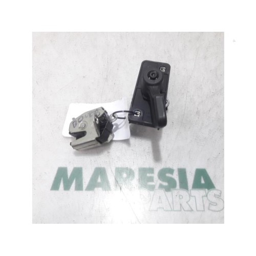 Fiat - Doblo - Minibus/van rear door handle