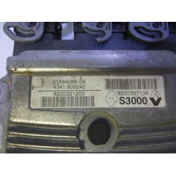Renault - Megane - Engine management computer