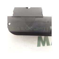 Citroen - C6 - Tailgate lock mechanism