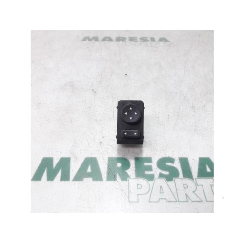 Fiat - Punto - Mirror switch