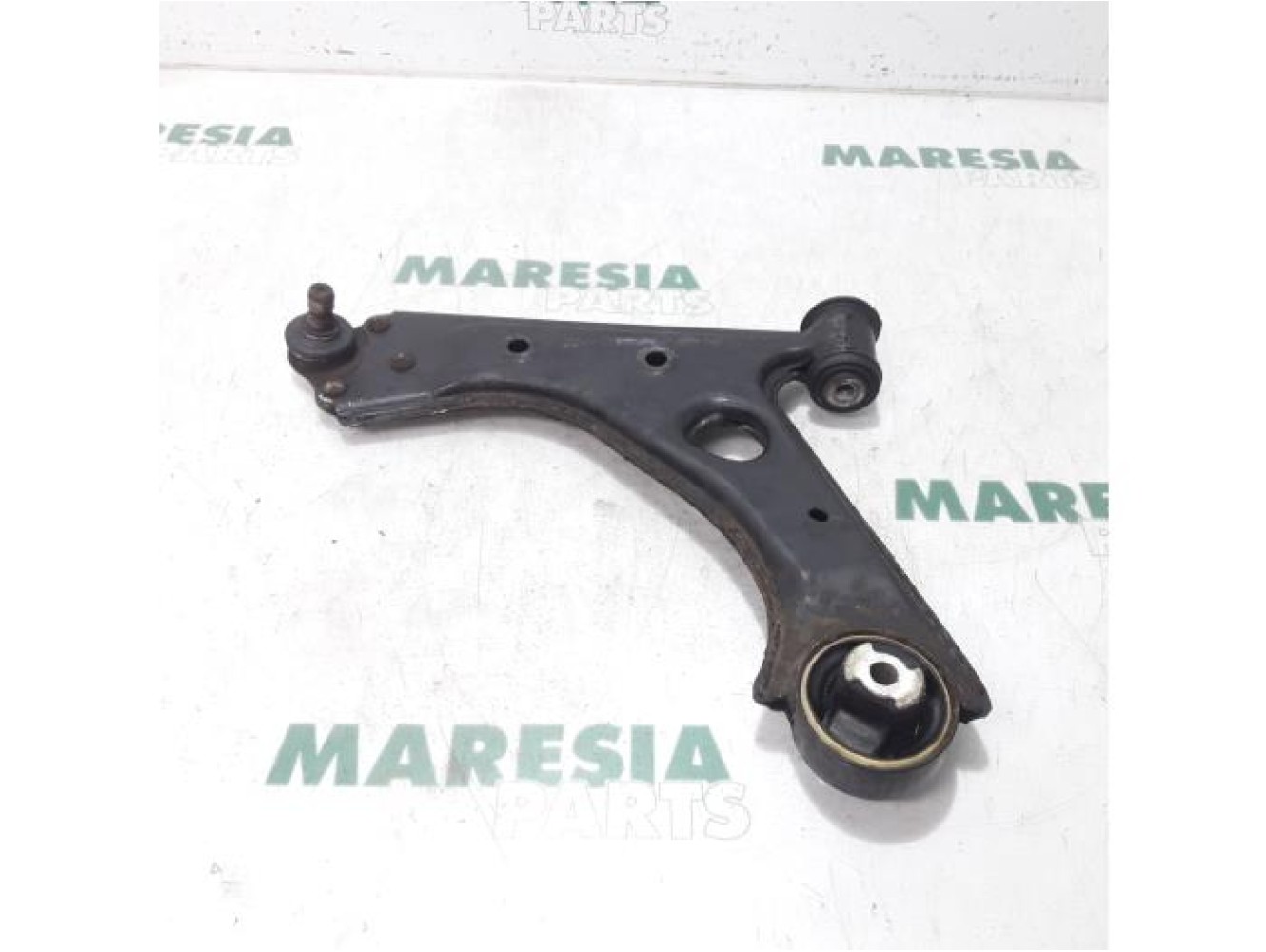 Fiat - Punto - Querlenker unten links vorne