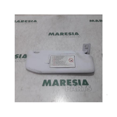 Peugeot - 2008 - Sun visor