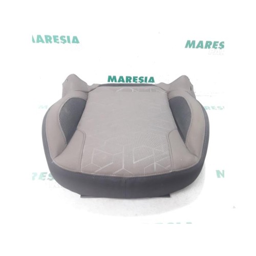 Peugeot - 2008 - Stoel Bekleding rechts