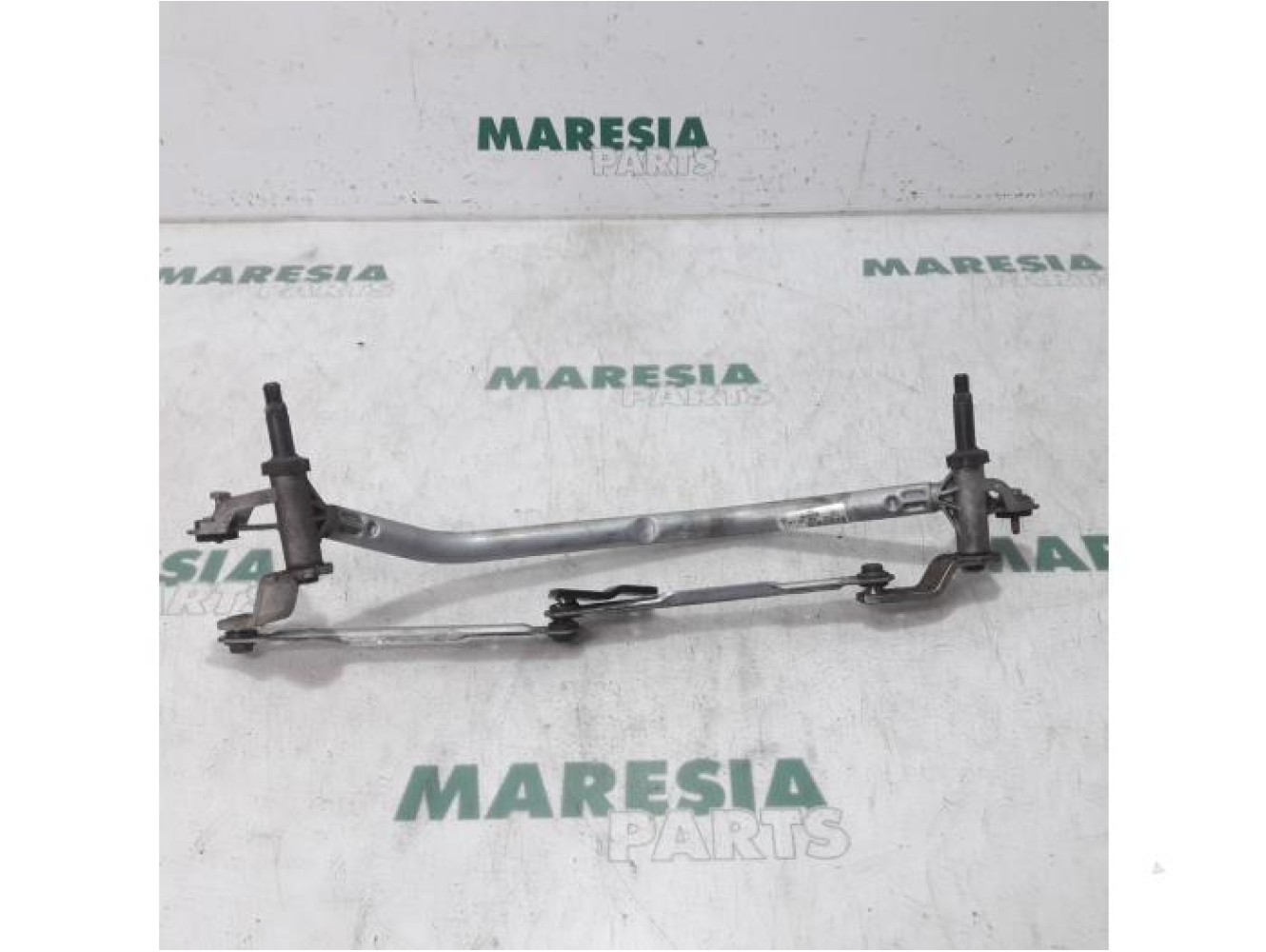 Peugeot - 2008 - Wiper mechanism
