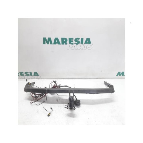 Renault - Megane Scenic - Towbar