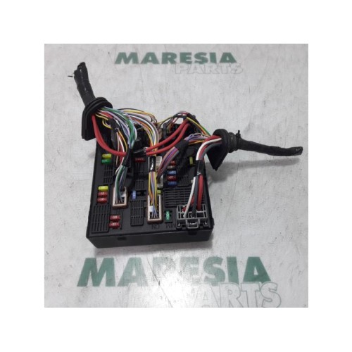 Renault - Megane Scenic - Fuse box