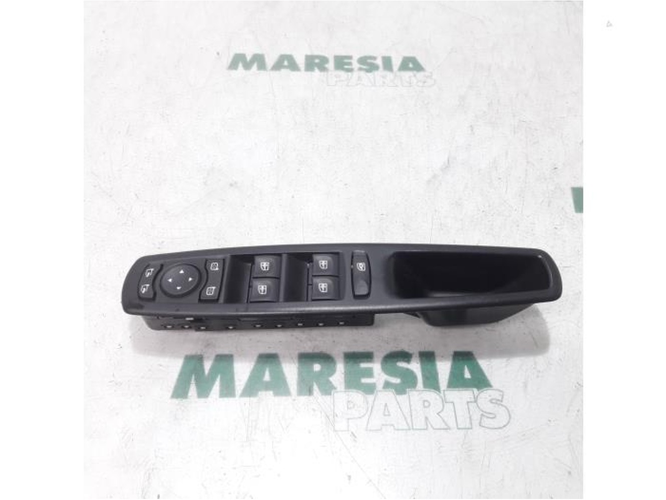 Renault - Megane Scenic - Multi-functional window switch