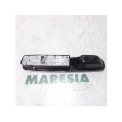 Renault - Megane Scenic - Multi-functional window switch