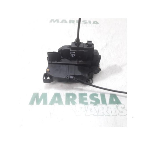 Renault - Megane Scenic - Rear door lock mechanism 4-door, left