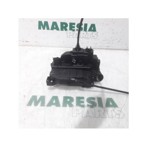 Renault - Megane Scenic - Door lock mechanism 4-door, front left