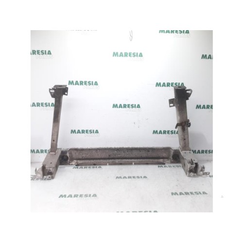 Renault - Laguna - Radiator bar