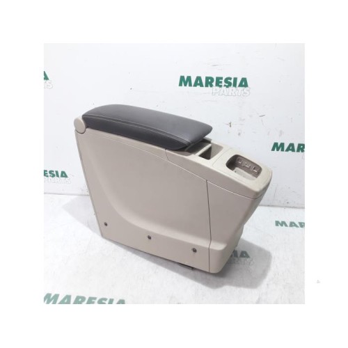 Renault - Megane Scenic - Armrest