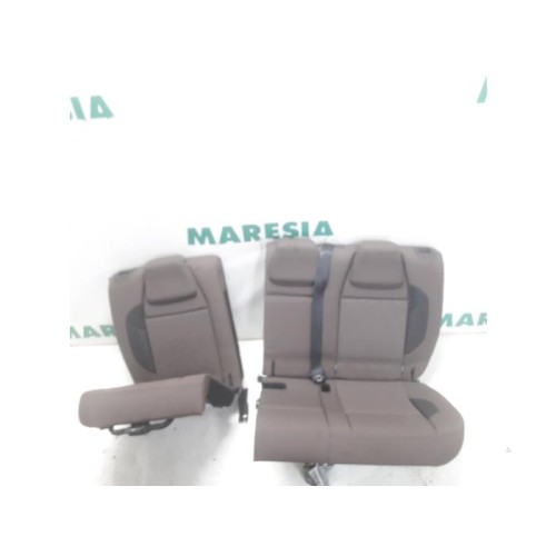 Peugeot - 2008 - Rear bench seat