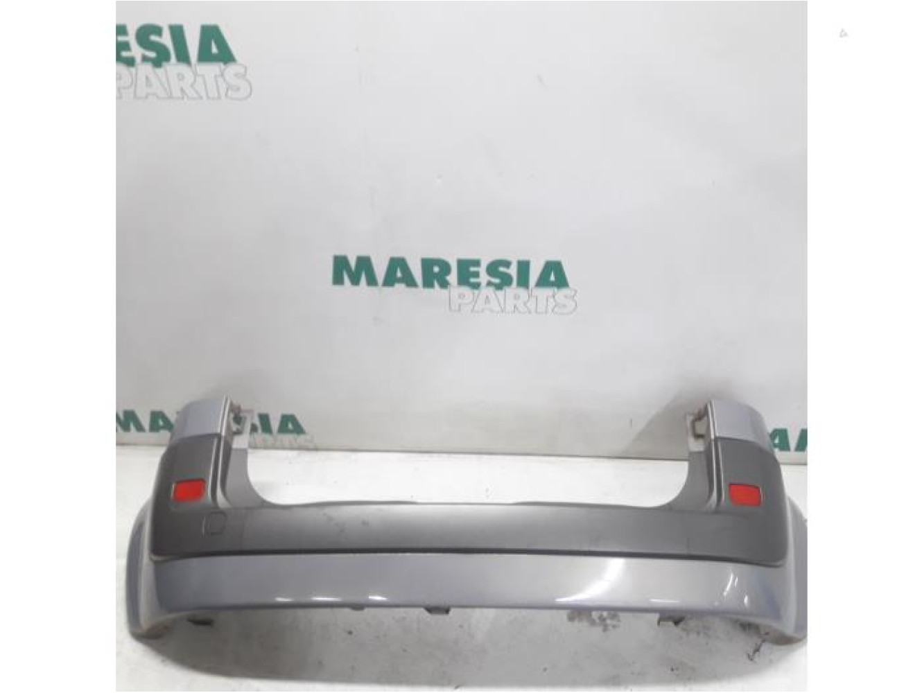 Renault - Megane Scenic - Rear bumper