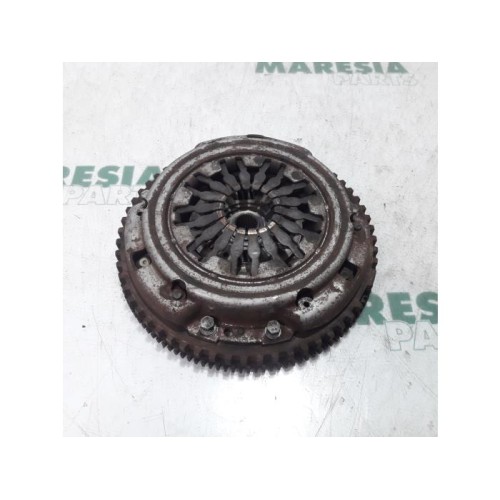 Renault - Clio - Flywheel