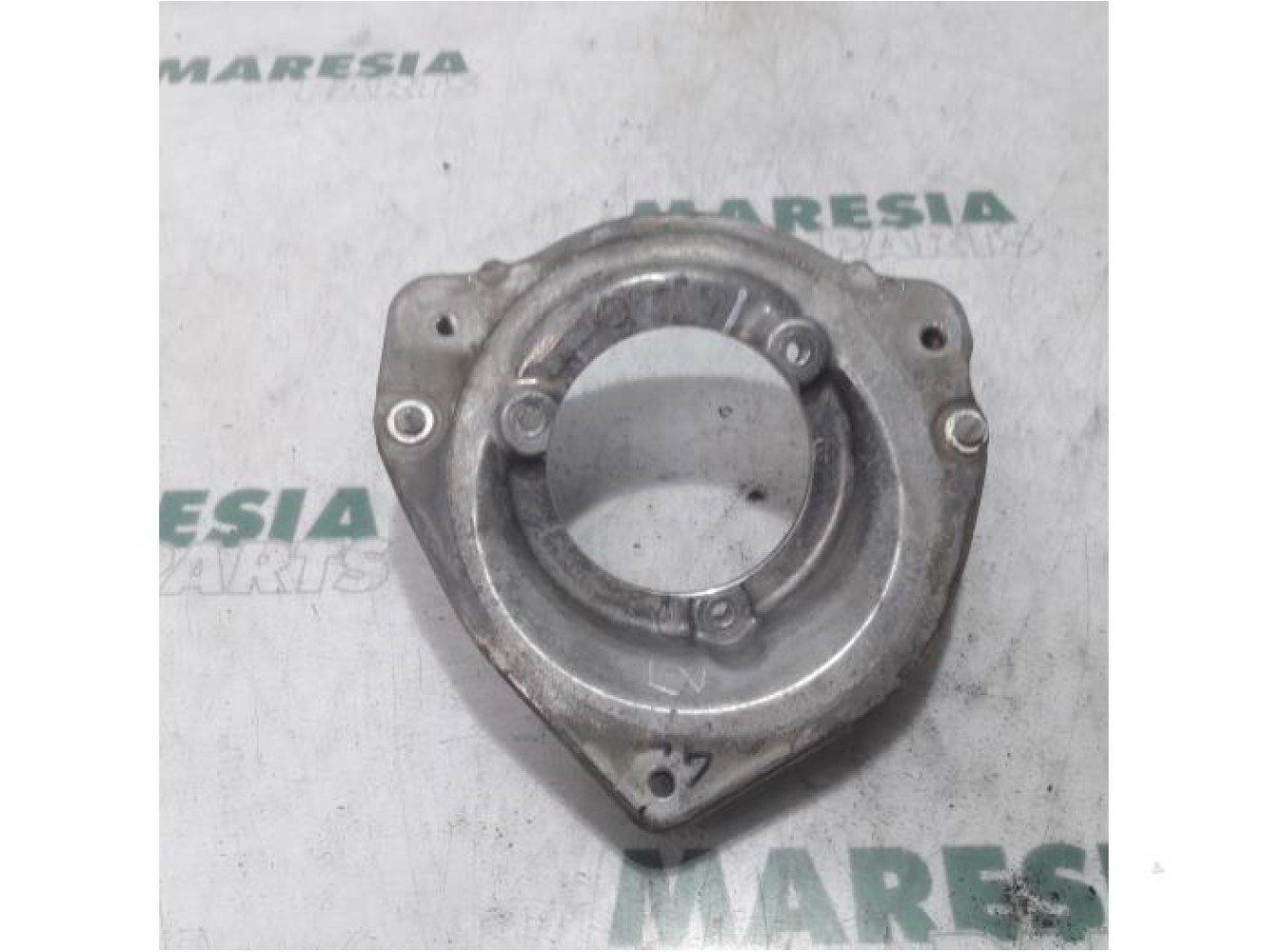 Citroen - C6 - Front upper wishbone, left