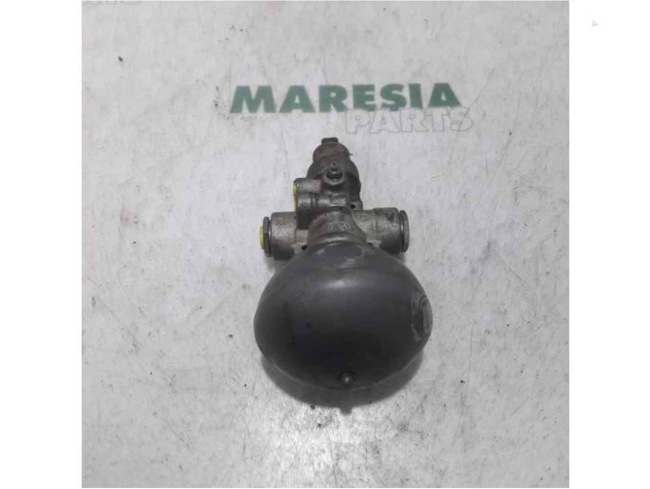 Citroen - C6 - Suspension sphere