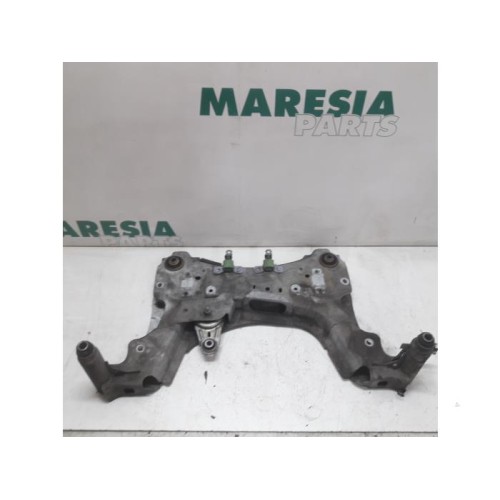Renault - Megane Scenic - Subframe