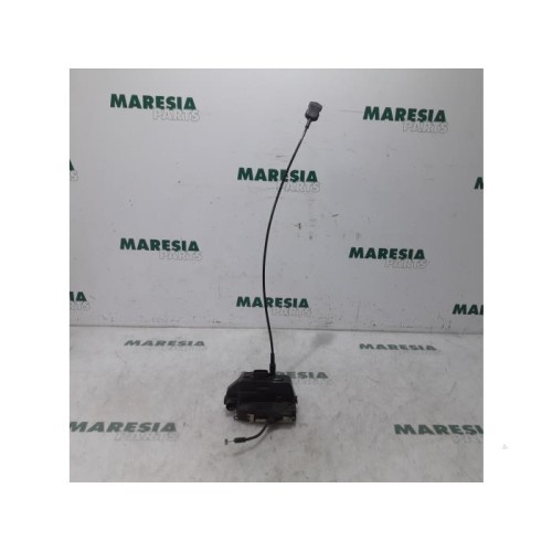 Renault - Megane Scenic - Front door lock mechanism 4-door, right