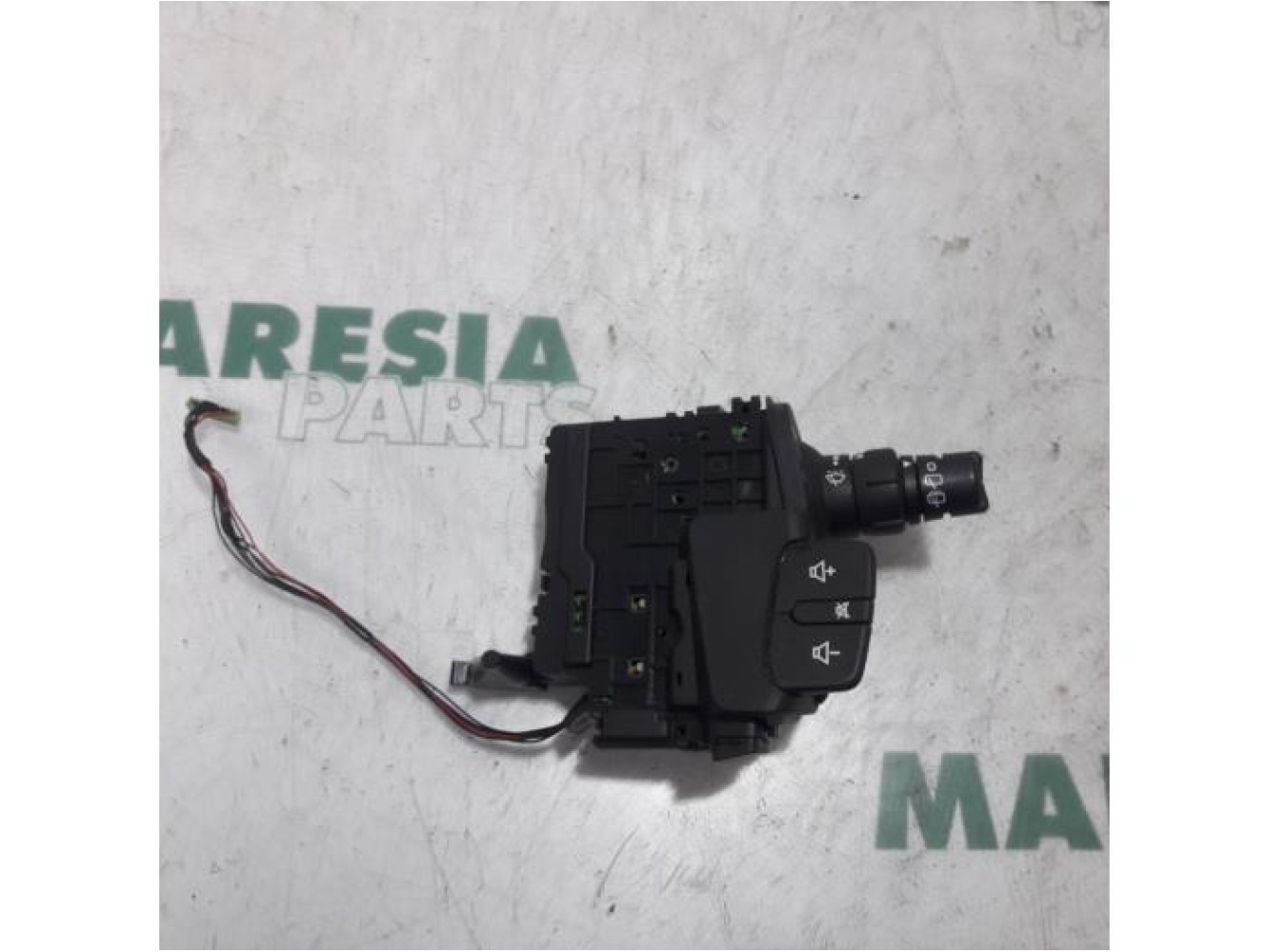 Renault - Megane Scenic - Wiper switch