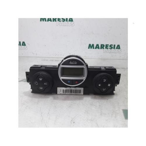 Renault - Megane Scenic - Heater control panel