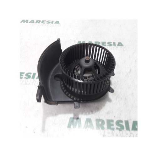 Renault - Megane Scenic - Heating and ventilation fan motor