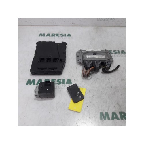 Renault - Megane Scenic - Engine management computer