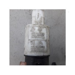 Renault - Megane Scenic - Windscreen washer pump