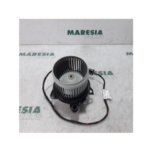 Renault - Clio - Heating and ventilation fan motor