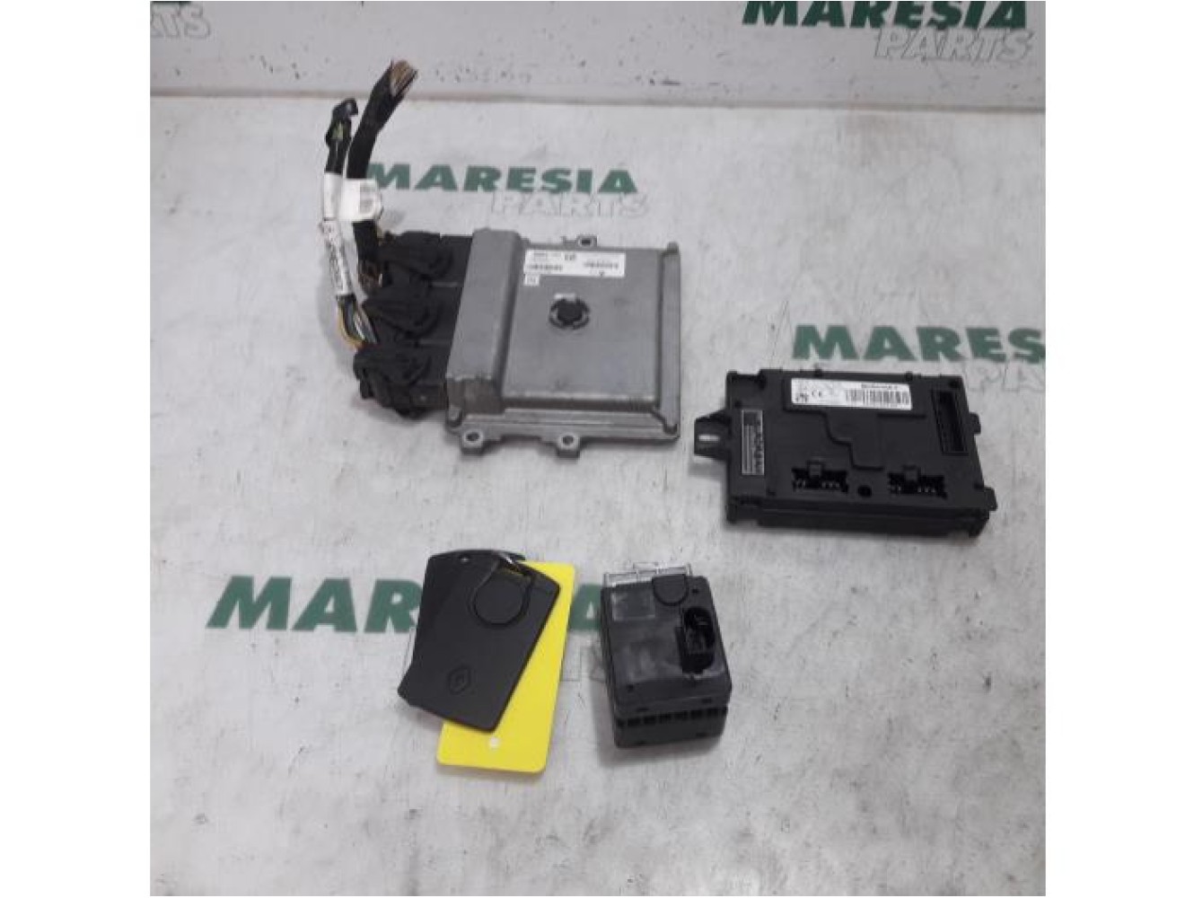 Renault - Clio - Engine management computer