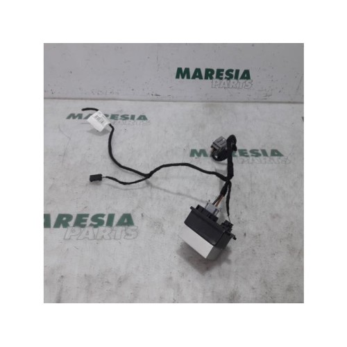 Renault - Clio - Heater resistor