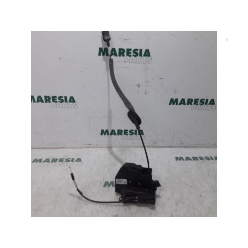 Renault - Clio - Front door lock mechanism 4-door, right