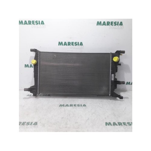 Renault - Megane Scenic - Radiateur