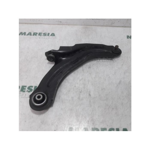Renault - Clio - Front lower wishbone, right