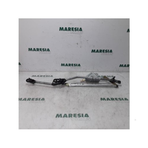 Renault - Megane Scenic - Wiper mechanism