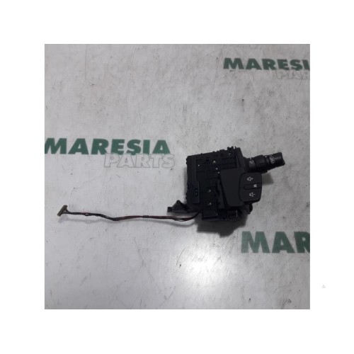 Renault - Megane Scenic - Wiper switch