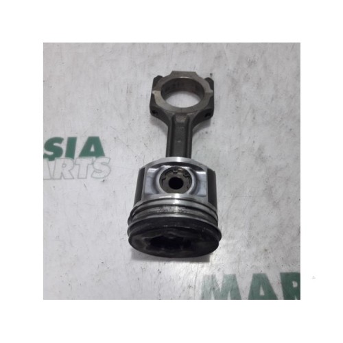 Alfa Romeo - 156 - Piston
